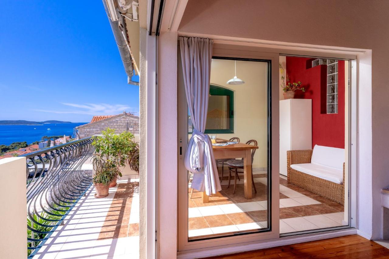 The Swallow'S Nest - Zf Hvar Hvar Town Exterior photo